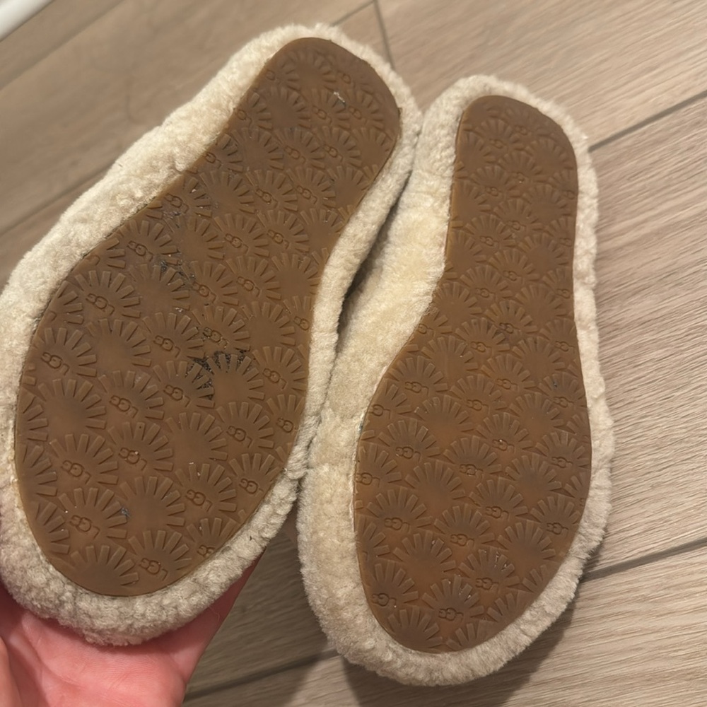 Y2K Spellout UGG WOMENS FLUFF YEAH SLIDE sz 6 - Picture 9 of 10